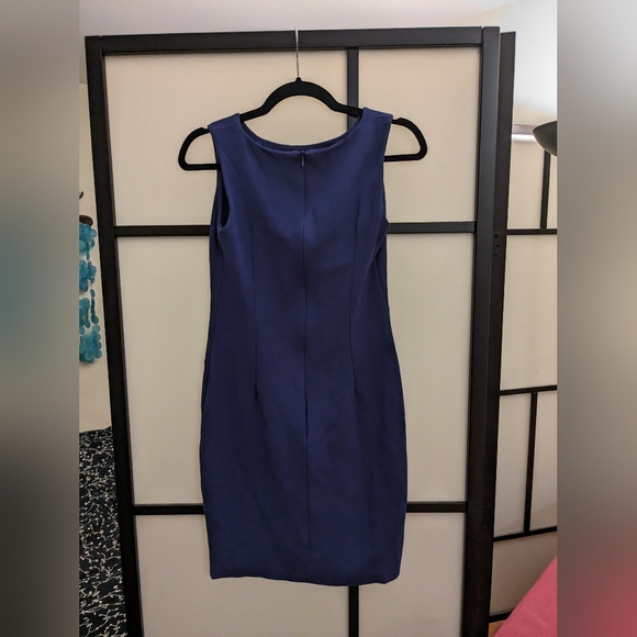 Pretty in blue dress - Picture 2 of 2